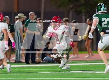 Thumbnail 3 in Alief Taylor @ Strake Jesuit photogallery.