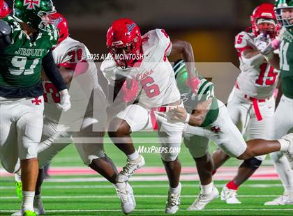 Thumbnail 2 in Alief Taylor @ Strake Jesuit photogallery.