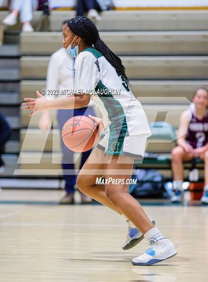 Thumbnail 1 in Garden City @ Elmont Memorial photogallery.