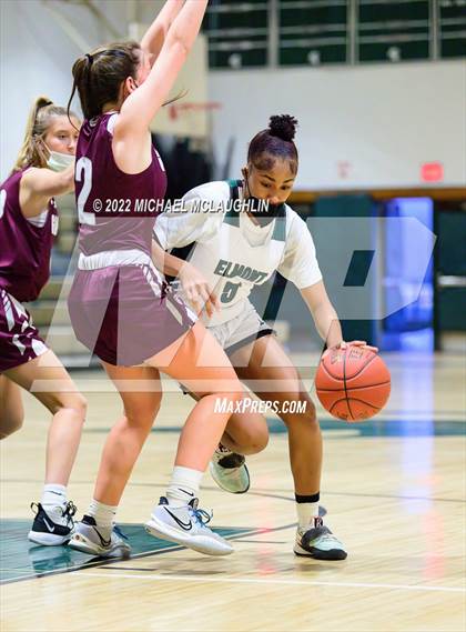 Thumbnail 3 in Garden City @ Elmont Memorial photogallery.