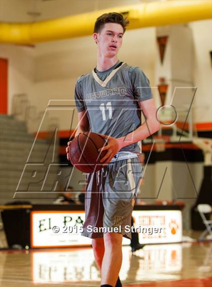 Thumbnail 3 in Hayward @ Washington (Rob Vares Jr. Memorial Tournament) photogallery.