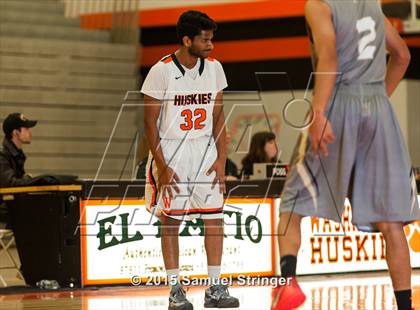 Thumbnail 3 in Hayward @ Washington (Rob Vares Jr. Memorial Tournament) photogallery.