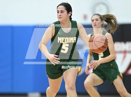 Thumbnail 1 in Archbishop Hoban vs. Medina (OHSAA D1 District Final) photogallery.