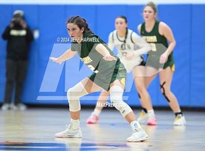 Thumbnail 2 in Archbishop Hoban vs. Medina (OHSAA D1 District Final) photogallery.