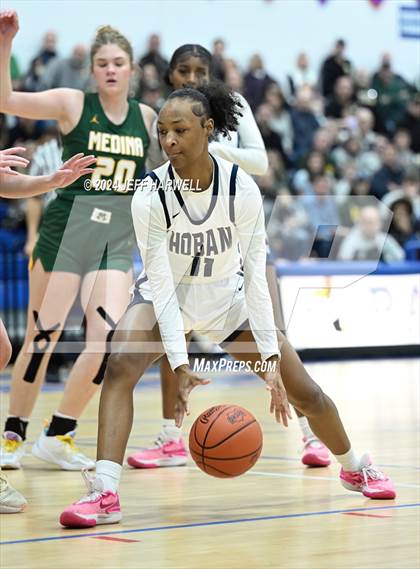 Thumbnail 2 in Archbishop Hoban vs. Medina (OHSAA D1 District Final) photogallery.