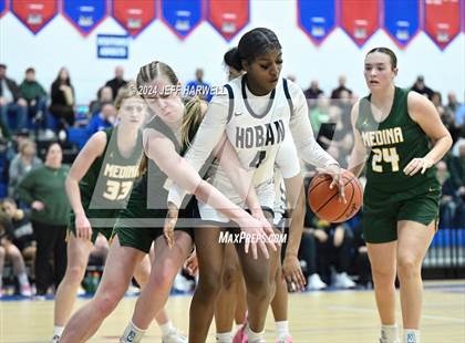 Thumbnail 3 in Archbishop Hoban vs. Medina (OHSAA D1 District Final) photogallery.