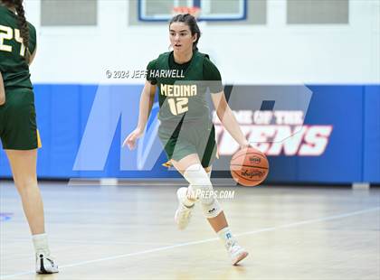 Thumbnail 2 in Archbishop Hoban vs. Medina (OHSAA D1 District Final) photogallery.