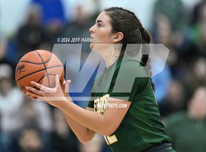 Thumbnail 1 in Archbishop Hoban vs. Medina (OHSAA D1 District Final) photogallery.