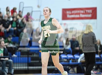 Thumbnail 1 in Archbishop Hoban vs. Medina (OHSAA D1 District Final) photogallery.