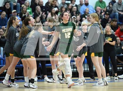 Thumbnail 2 in Archbishop Hoban vs. Medina (OHSAA D1 District Final) photogallery.
