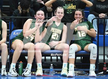 Thumbnail 1 in Archbishop Hoban vs. Medina (OHSAA D1 District Final) photogallery.