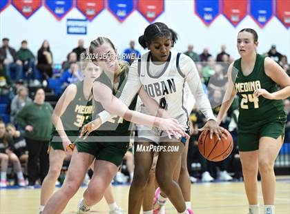 Thumbnail 2 in Archbishop Hoban vs. Medina (OHSAA D1 District Final) photogallery.