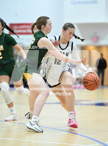 Thumbnail 3 in Archbishop Hoban vs. Medina (OHSAA D1 District Final) photogallery.