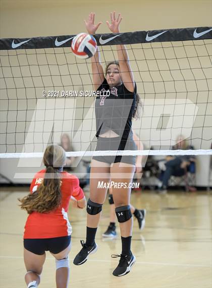 Thumbnail 2 in Whittier Christian vs. Faith Lutheran (Nike Tournament of Champions) - Sapphire Division - Final photogallery.