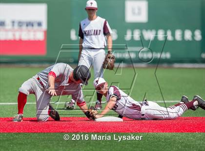 Thumbnail 3 in Langham Creek vs Pearland (UIL 6A Regional Semifinal) photogallery.