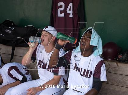 Thumbnail 1 in Langham Creek vs Pearland (UIL 6A Regional Semifinal) photogallery.