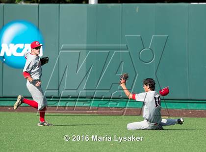 Thumbnail 2 in Langham Creek vs Pearland (UIL 6A Regional Semifinal) photogallery.