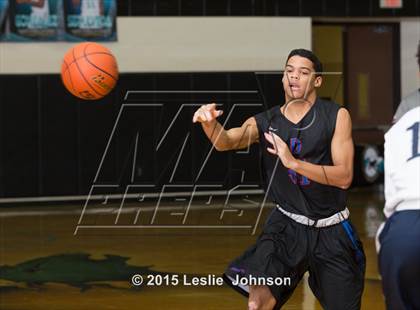Thumbnail 1 in Dawson vs College Park (McDonald's Texas Invitational) photogallery.