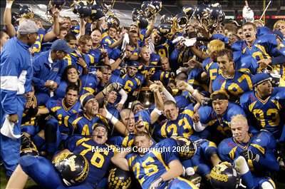 Thumbnail 3 in Edison vs. Fountain Valley (Postgame) photogallery.