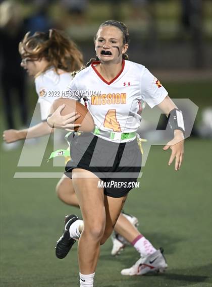 Thumbnail 3 in Crean Lutheran vs. Mission Viejo photogallery.