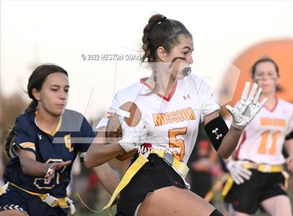 Thumbnail 3 in Crean Lutheran vs. Mission Viejo photogallery.
