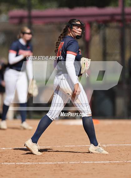 Thumbnail 1 in Legend vs. Greeley West (CHSAA 5A Round 1) photogallery.