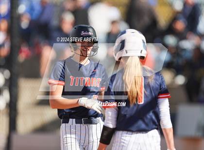 Thumbnail 1 in Legend vs. Greeley West (CHSAA 5A Round 1) photogallery.