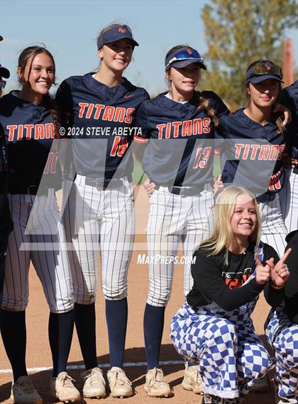 Thumbnail 2 in Legend vs. Greeley West (CHSAA 5A Round 1) photogallery.