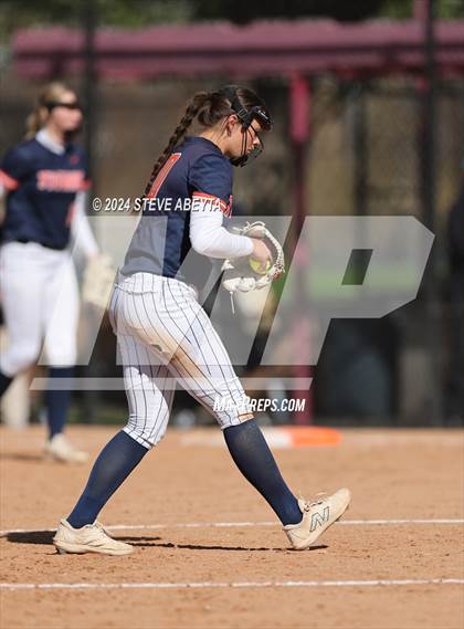Thumbnail 1 in Legend vs. Greeley West (CHSAA 5A Round 1) photogallery.