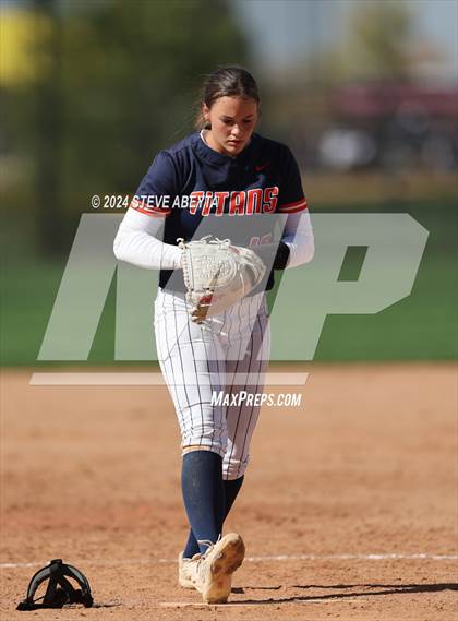 Thumbnail 3 in Legend vs. Greeley West (CHSAA 5A Round 1) photogallery.