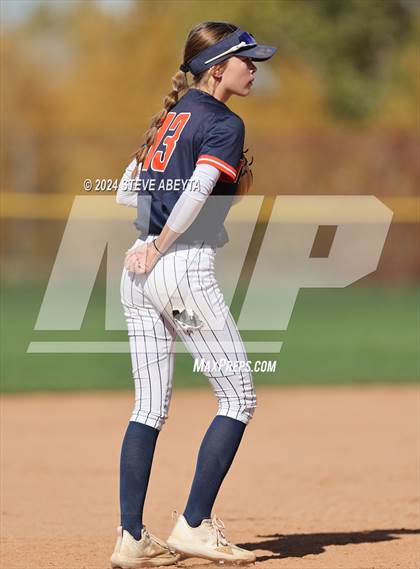 Thumbnail 2 in Legend vs. Greeley West (CHSAA 5A Round 1) photogallery.