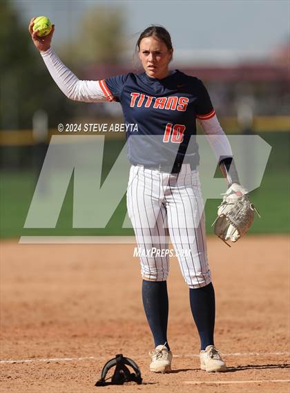 Thumbnail 2 in Legend vs. Greeley West (CHSAA 5A Round 1) photogallery.