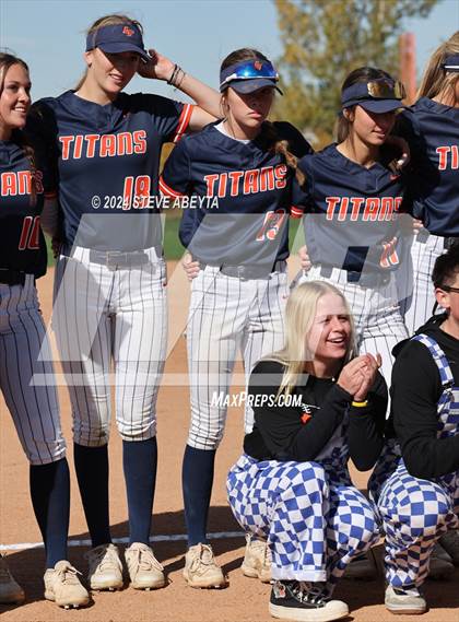 Thumbnail 2 in Legend vs. Greeley West (CHSAA 5A Round 1) photogallery.