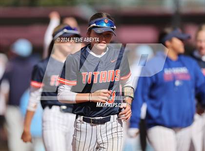 Thumbnail 3 in Legend vs. Greeley West (CHSAA 5A Round 1) photogallery.