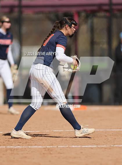 Thumbnail 3 in Legend vs. Greeley West (CHSAA 5A Round 1) photogallery.