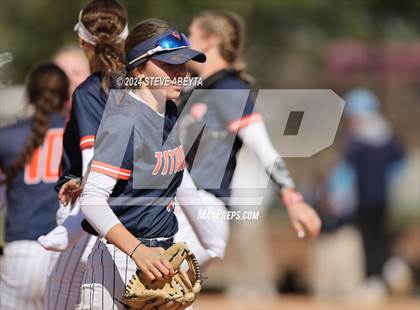 Thumbnail 2 in Legend vs. Greeley West (CHSAA 5A Round 1) photogallery.