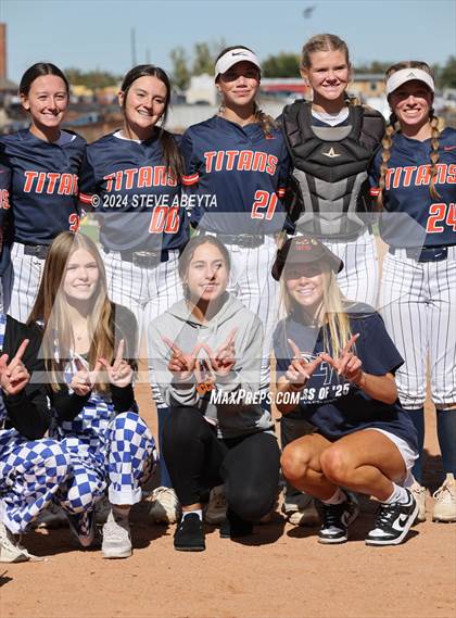 Thumbnail 1 in Legend vs. Greeley West (CHSAA 5A Round 1) photogallery.