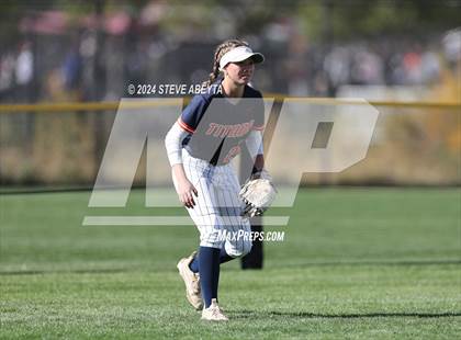 Thumbnail 3 in Legend vs. Greeley West (CHSAA 5A Round 1) photogallery.