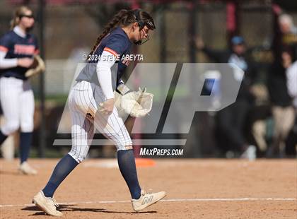 Thumbnail 1 in Legend vs. Greeley West (CHSAA 5A Round 1) photogallery.