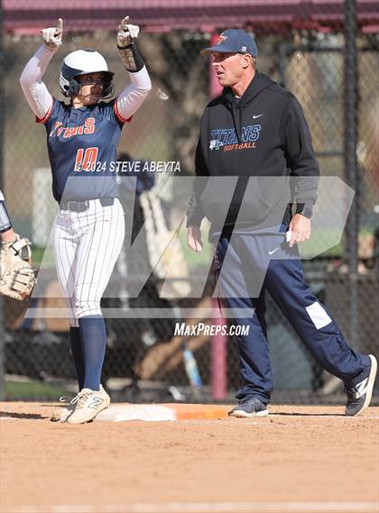 Thumbnail 3 in Legend vs. Greeley West (CHSAA 5A Round 1) photogallery.