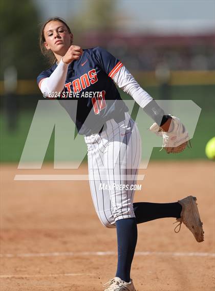 Thumbnail 3 in Legend vs. Greeley West (CHSAA 5A Round 1) photogallery.