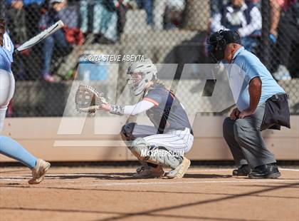 Thumbnail 2 in Legend vs. Greeley West (CHSAA 5A Round 1) photogallery.