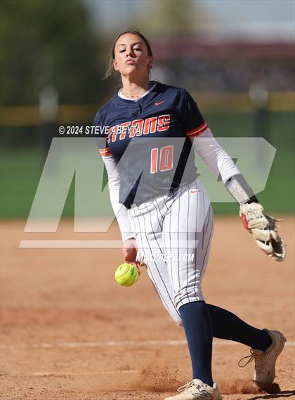 Thumbnail 1 in Legend vs. Greeley West (CHSAA 5A Round 1) photogallery.