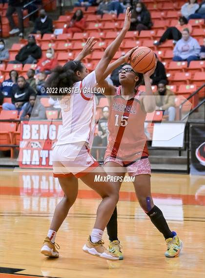 Thumbnail 1 in South Grand Prairie vs. Braswell (UIL 6A Regional Final) photogallery.