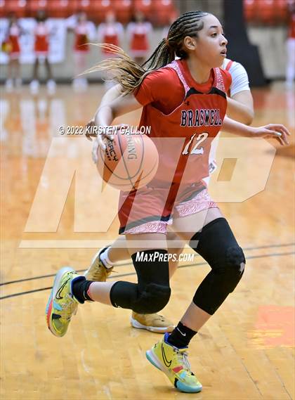 Thumbnail 2 in South Grand Prairie vs. Braswell (UIL 6A Regional Final) photogallery.
