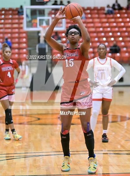 Thumbnail 3 in South Grand Prairie vs. Braswell (UIL 6A Regional Final) photogallery.
