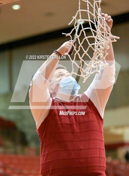 Thumbnail 3 in South Grand Prairie vs. Braswell (UIL 6A Regional Final) photogallery.