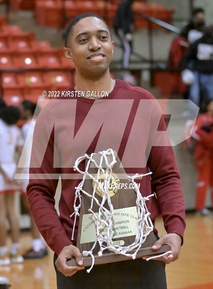 Thumbnail 3 in South Grand Prairie vs. Braswell (UIL 6A Regional Final) photogallery.