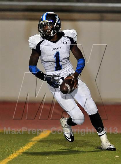 Thumbnail 2 in Azusa vs. Duarte (Homecoming) photogallery.
