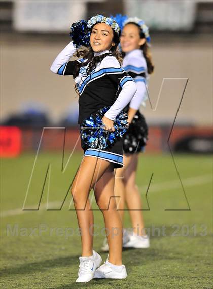 Thumbnail 1 in Azusa vs. Duarte (Homecoming) photogallery.